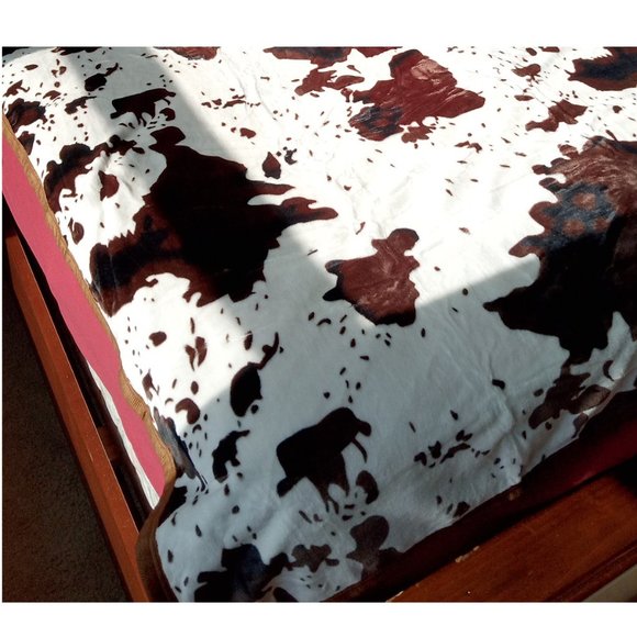 Brown Cow Print Blanket Flannel Blanket - Brown & White - King Size - Picture 8 of 9